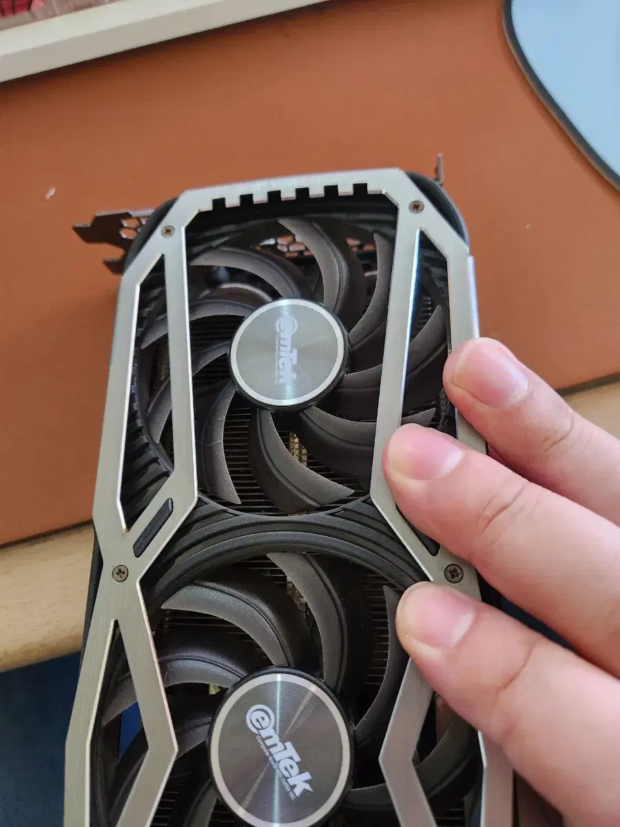 이엠텍 RTX3070팝니다